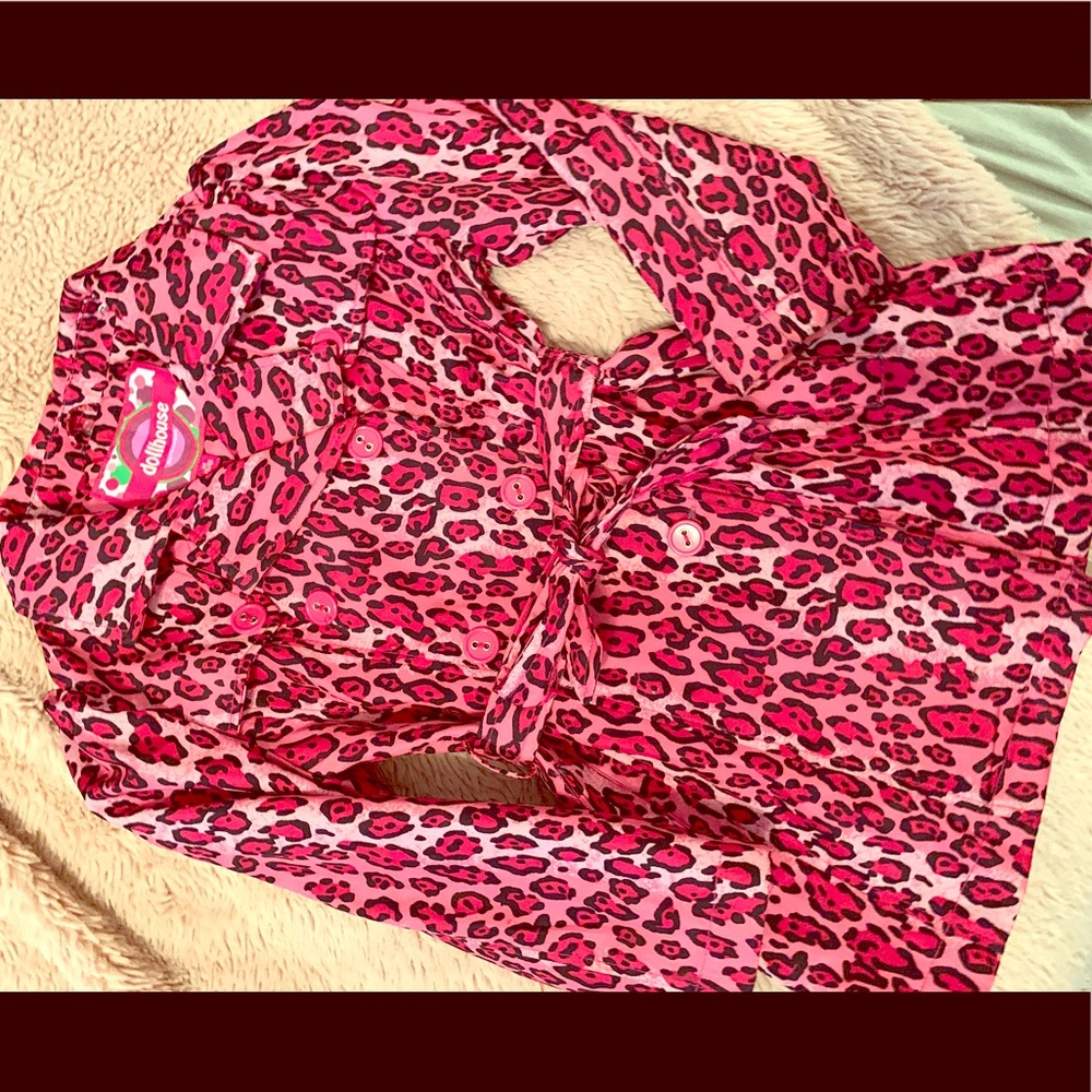 Perfect little Girls pink leopard raincoat